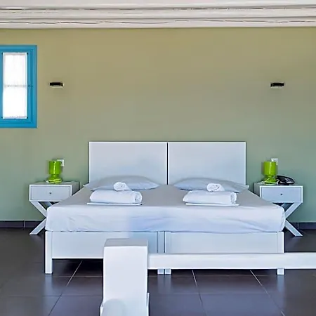 Aeri 3* Karavostasis (Folegandros)