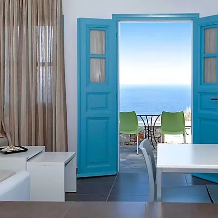 Aeri 3* Karavostasis (Folegandros)